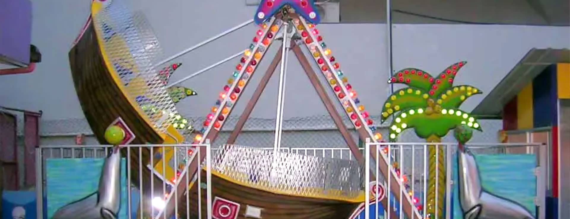 Mini Pirates Ship Family Rides